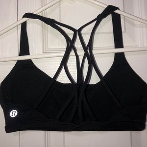 Black Lululemon sports bra